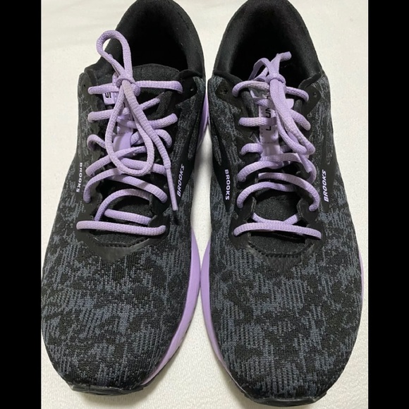 lavender gym shoes